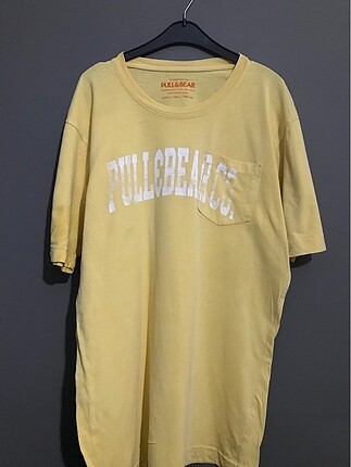 PULL&BEAR sarı logolu tshirt