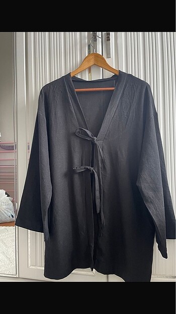 Siyah keten kimono