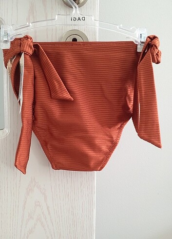 xl Beden Kiremit rengi bagcikli bikini alti