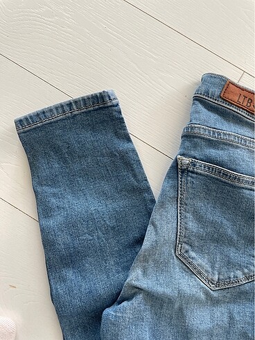 36 Beden Buz mavisi LTB kot pantolon