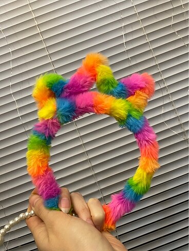 Peluş taç, inci taç