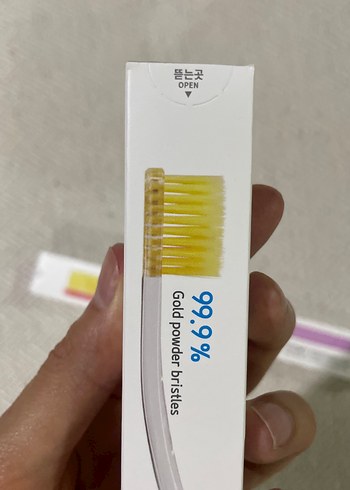 Beden Renk Atomy Diş Fırçası 99.9% Altın Tozlu Kıllar