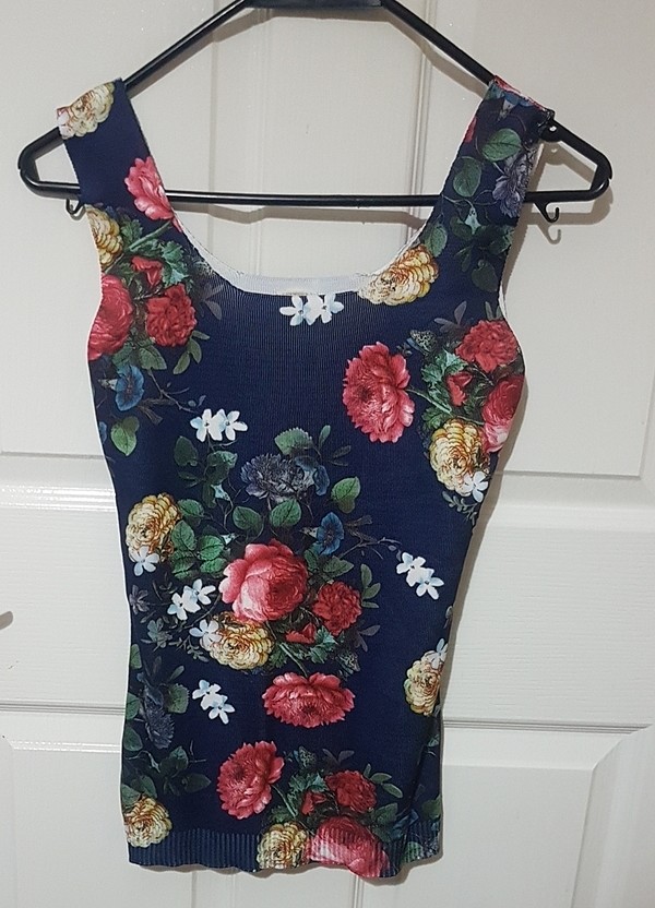 çiçekli bluz - Görsel 3