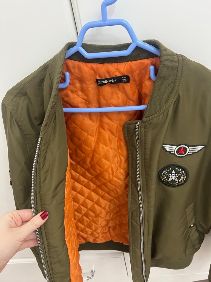 Stradivarius armalı yeşil bomber ceket - Görsel 3