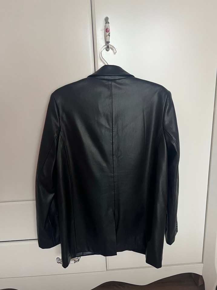 Siyah deri blazer ceket Pull and Bear - Görsel 2