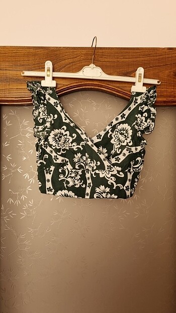 Yeşil kumaş crop