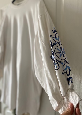 Beyaz Uzun Kollu Salaş Kadın Sweatshirt - Görsel 3