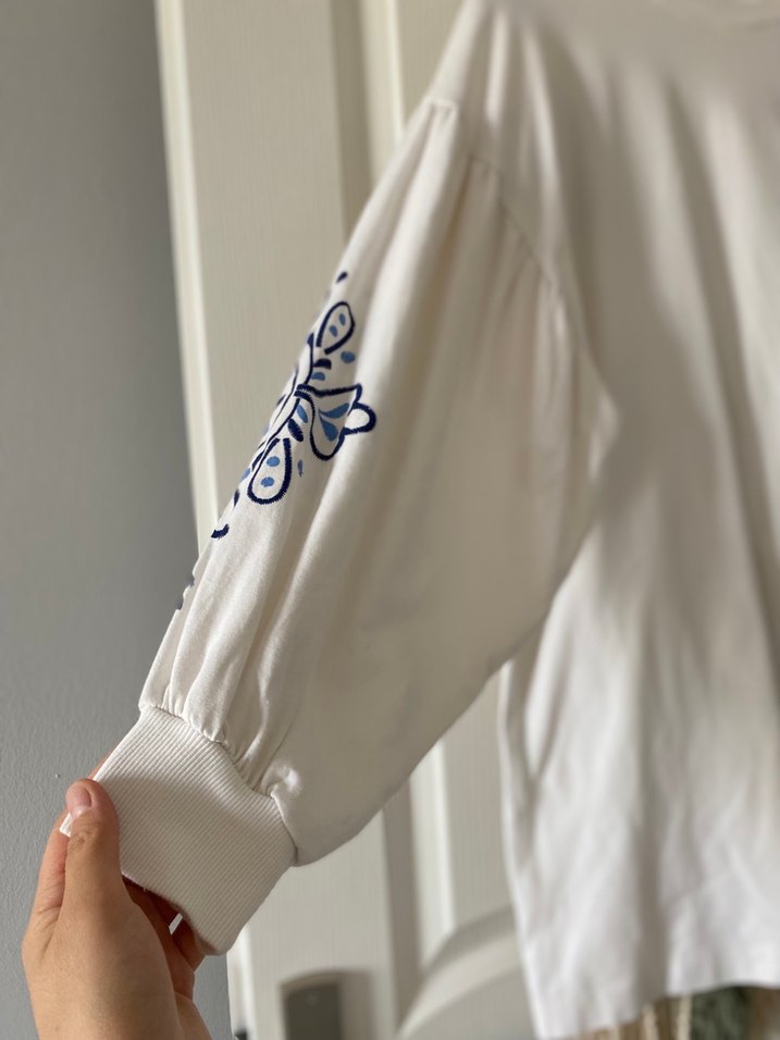 Beyaz Uzun Kollu Salaş Kadın Sweatshirt - Görsel 2