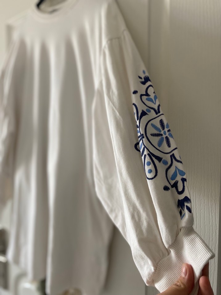 Beyaz Uzun Kollu Salaş Kadın Sweatshirt - Görsel 3