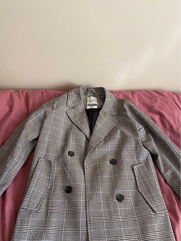 Pull and Bear pull and bear trenchcoat