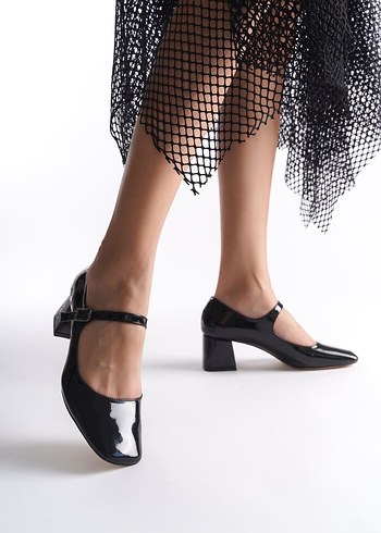 Siyah Kare Desenli Topuklu Klasik Kadın Ayakkabı - Görsel 3