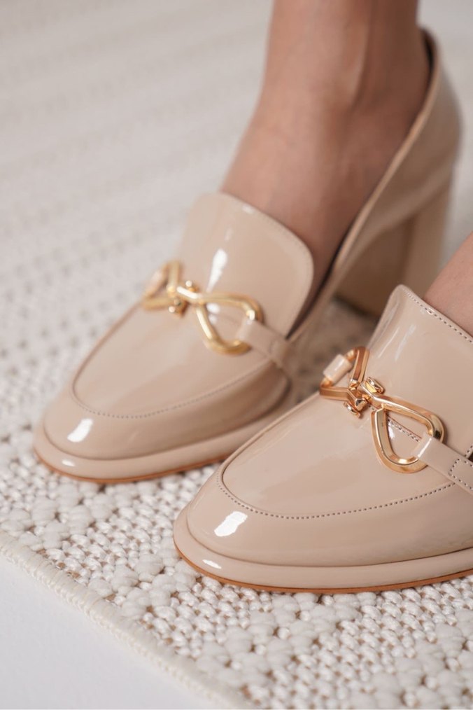 Bej Topuklu Bayan Klasik Ayakkabı - Görsel 3