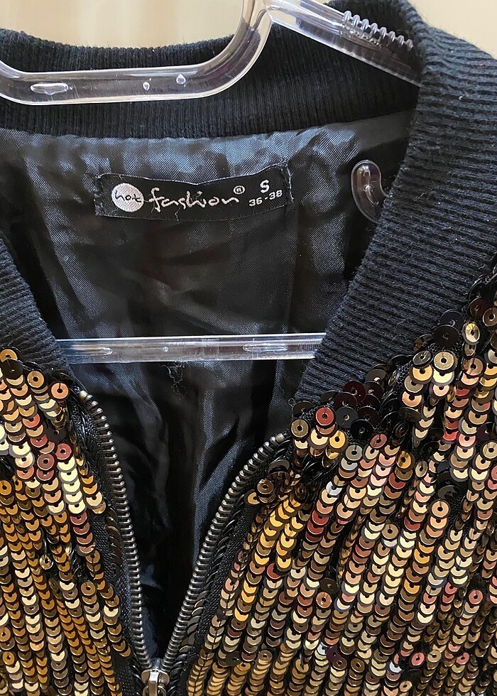 Gold payetli ceket - Görsel 4