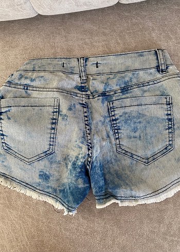 Renkli Bağlama Desenli Mini Kot Şort - Görsel 2