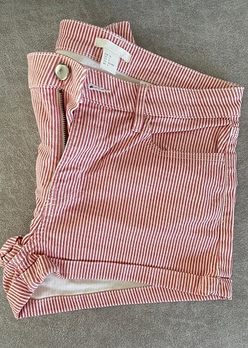Düğmeli Kırmızı Çizgili Mini Kadın Şort - Görsel 6