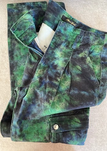 Kadın Batik Desenli Kemerli Kot Pantolon - Görsel 10