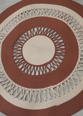 Kahverengi Beyaz Desenli Yuvarlak Halı
