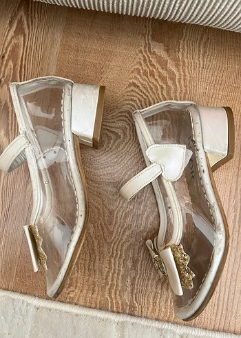 Kız Çocuk 28 no Beyaz Fiyonk Detaylı topuklu Babet - Görsel 3