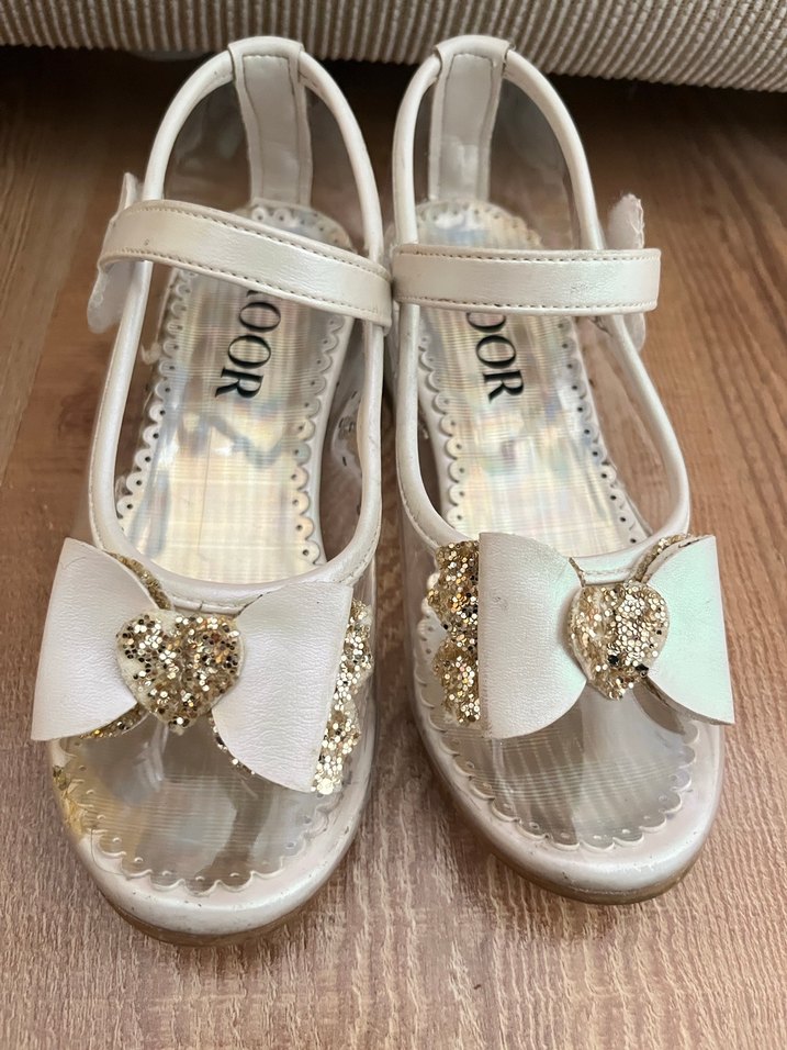 Kız Çocuk 28 no Beyaz Fiyonk Detaylı topuklu Babet - Görsel 2