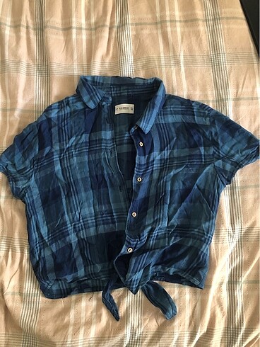 Pull and Bear pull&bear crop bağcıklı mavi gömlek