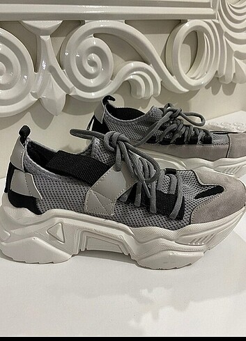 Sneaker 