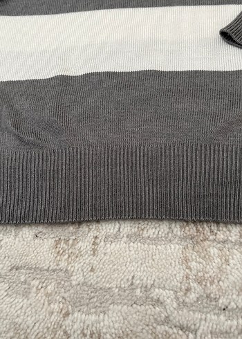 Gri Çizgili Kadın Oversize Triko Kazak - Görsel 6