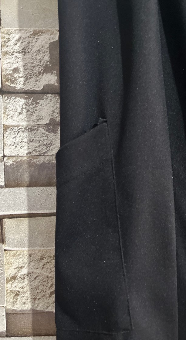 Siyah Dökümlü Uzun Kadın Yelek - Görsel 2