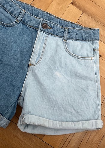 11-12 Yaş Beden Kadın Çift Renkli Mini Denim Şort