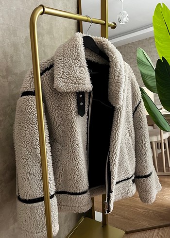 s Beden Gri Sıcak Peluş Detaylı Midi Ceket
