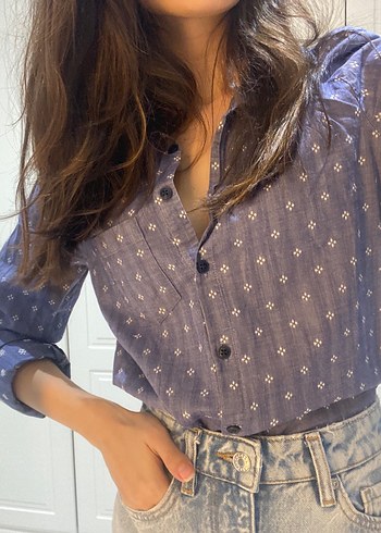 Diğer Düğmeli V Yaka Mavi Denim Gömlek