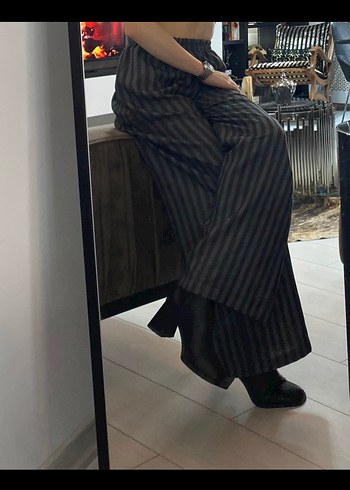 Gri Çizgili Piliseli Kadın Pantolon - Görsel 4