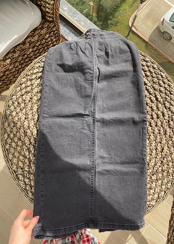 Gri Bol Kesim Midi Kot Etek - Görsel 4