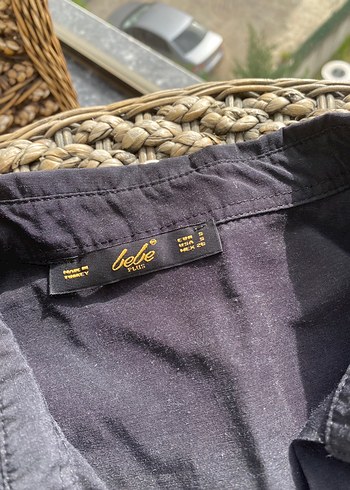 Kadın Siyah Düğmeli Gömlek - Görsel 3