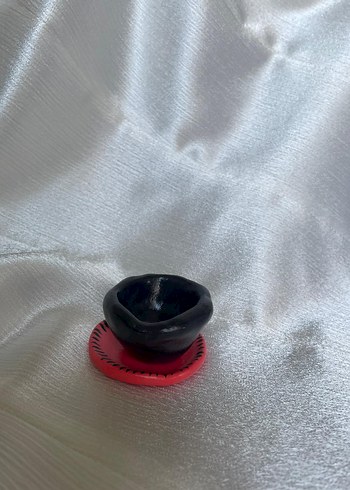Tasarımcı Pembe Tabanlı Siyah Mumluk