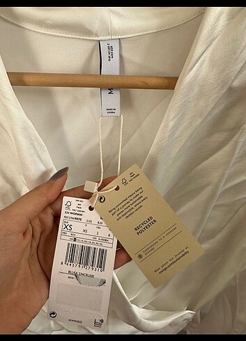 xs Beden beyaz Renk Mango saten gömlek