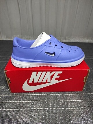 Nike 27 numara Nike sandalet