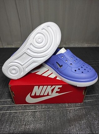 27 Beden 27 numara Nike sandalet