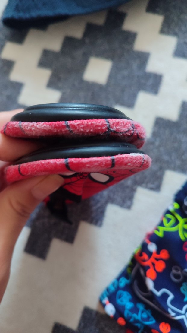 Renkli Erkek Çocuk Mayo ve Deniz Şortu deniz ayakkabıaı ve şapka - Görsel 5