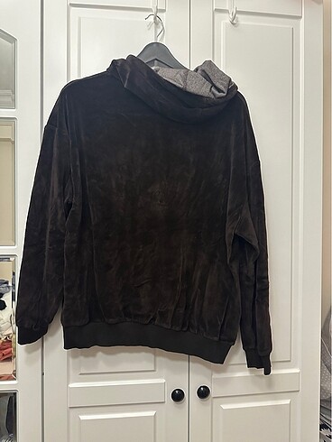 Trendyol & Milla Siyah pamuklu kadife sweatshirt