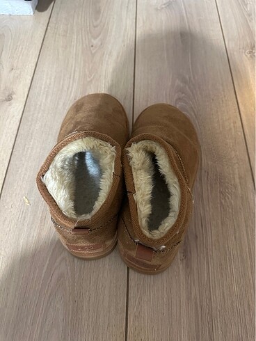 Ugg Ugg mini bot taba