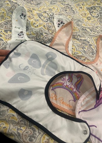 Pastel Renkli Baskılı Bebek Önlükleri - Görsel 2