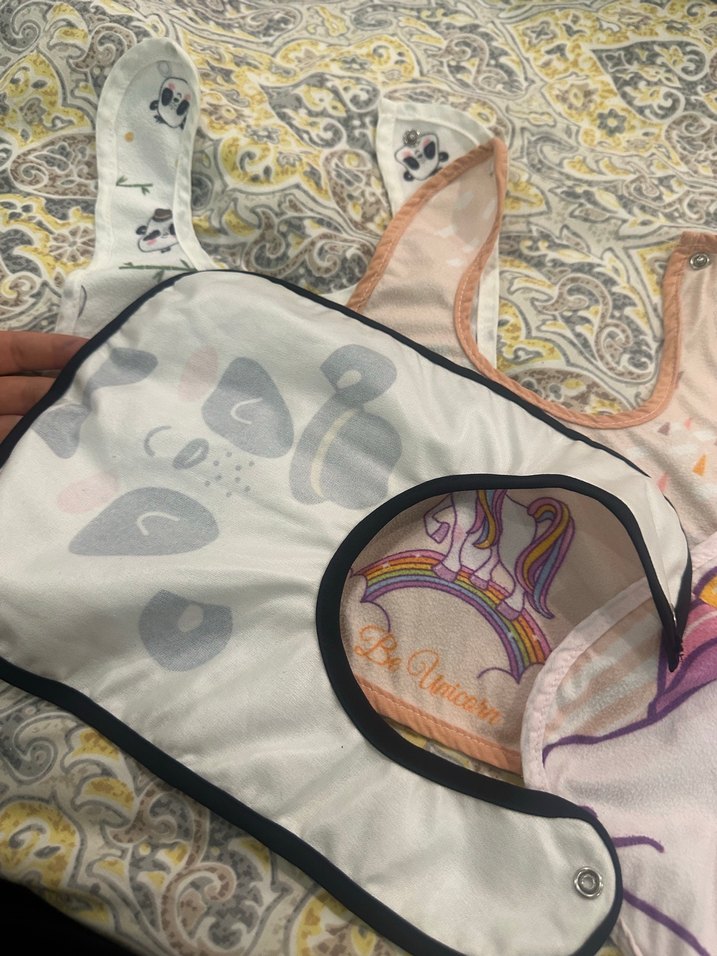 Pastel Renkli Baskılı Bebek Önlükleri - Görsel 2