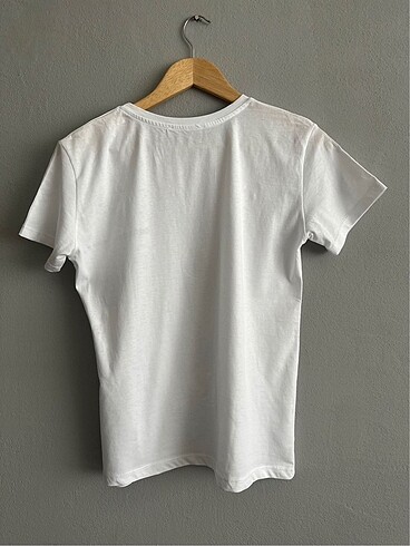 s Beden beyaz Renk Kolye detaylı tshirt