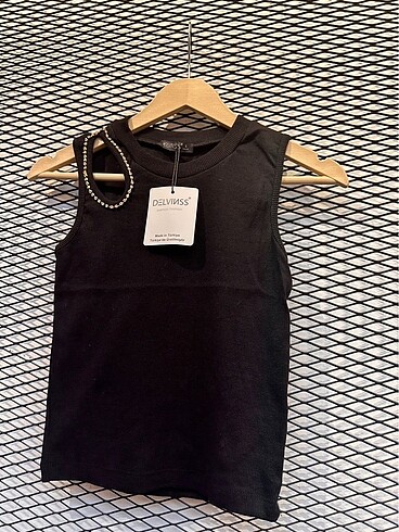 Zara Omuz detaylı bady