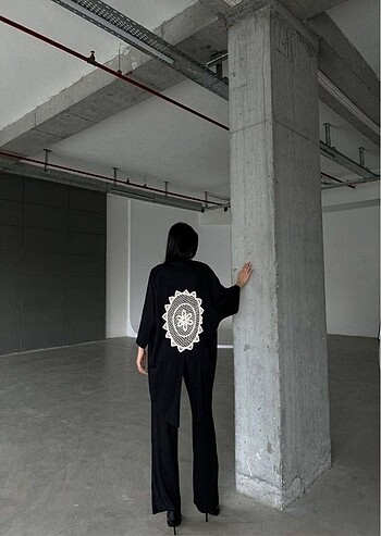 Zara Üçlü takım