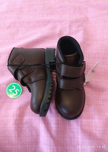 çocuk botu - Görsel 2