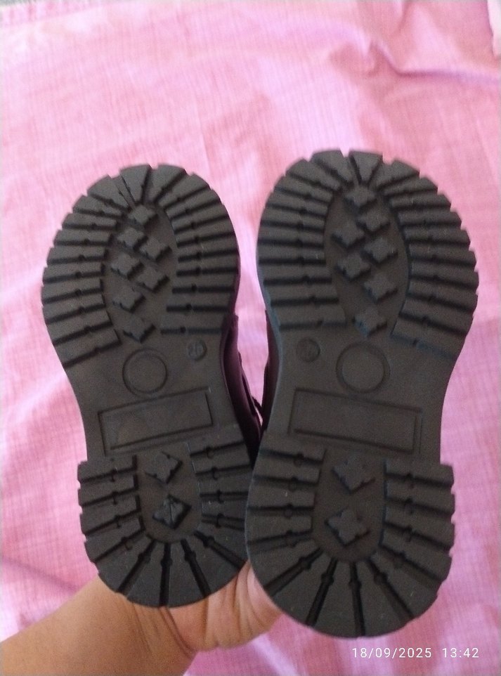 çocuk botu - Görsel 4