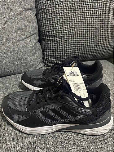 Sıfır Adidas spor ayakkabı