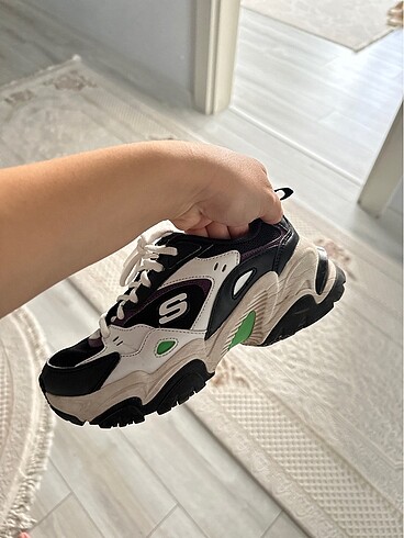 Skechers Ayakkabı