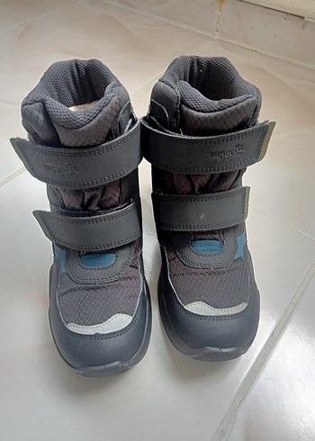 Erkek çocuk Bot - Görsel 2